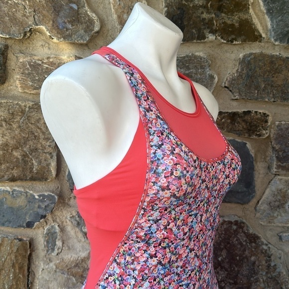 Lululemon Mesh With Me Tank Top Pink Floral Print Size 4 Yoga Gym Racerback - Picture 5 of 8